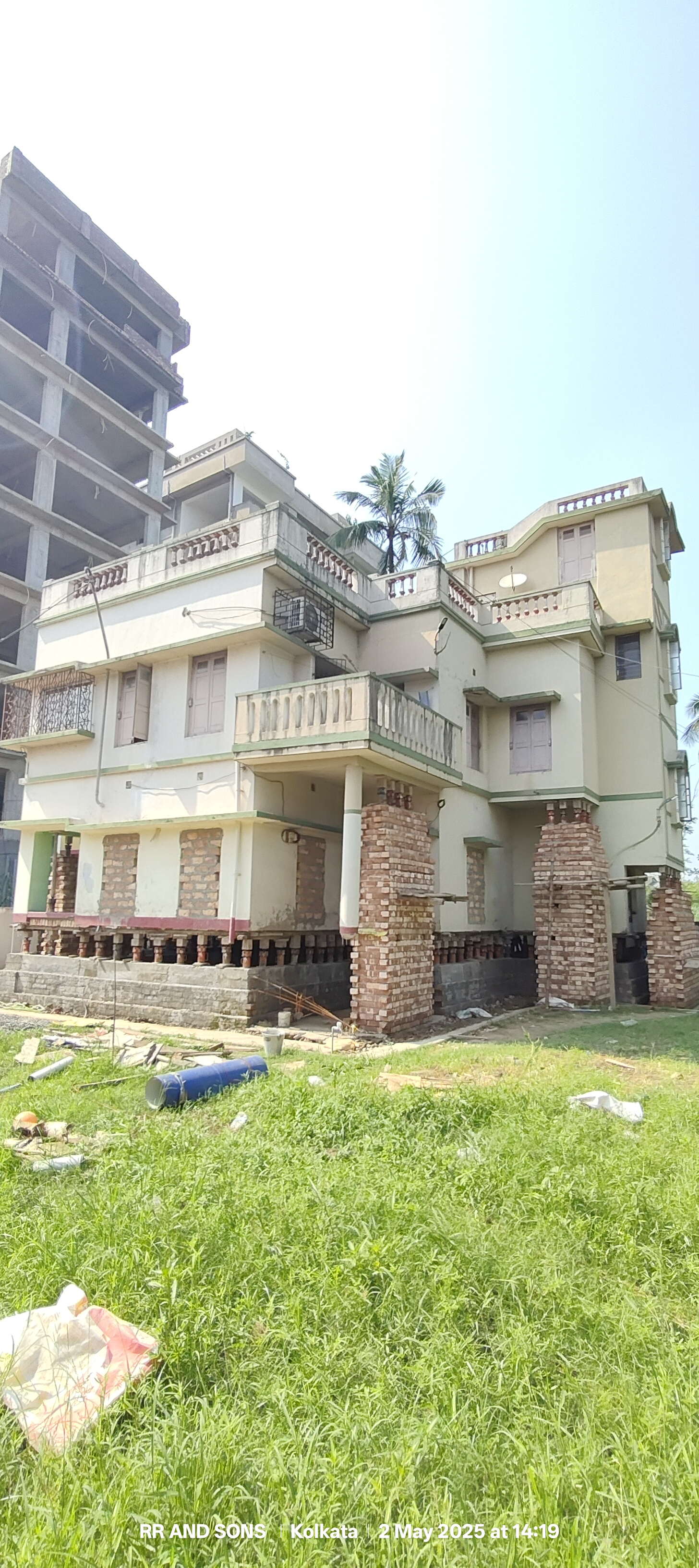 House Lifted 5 ft with Belt Beam Installed Underneath — Kolkata, West Bengal